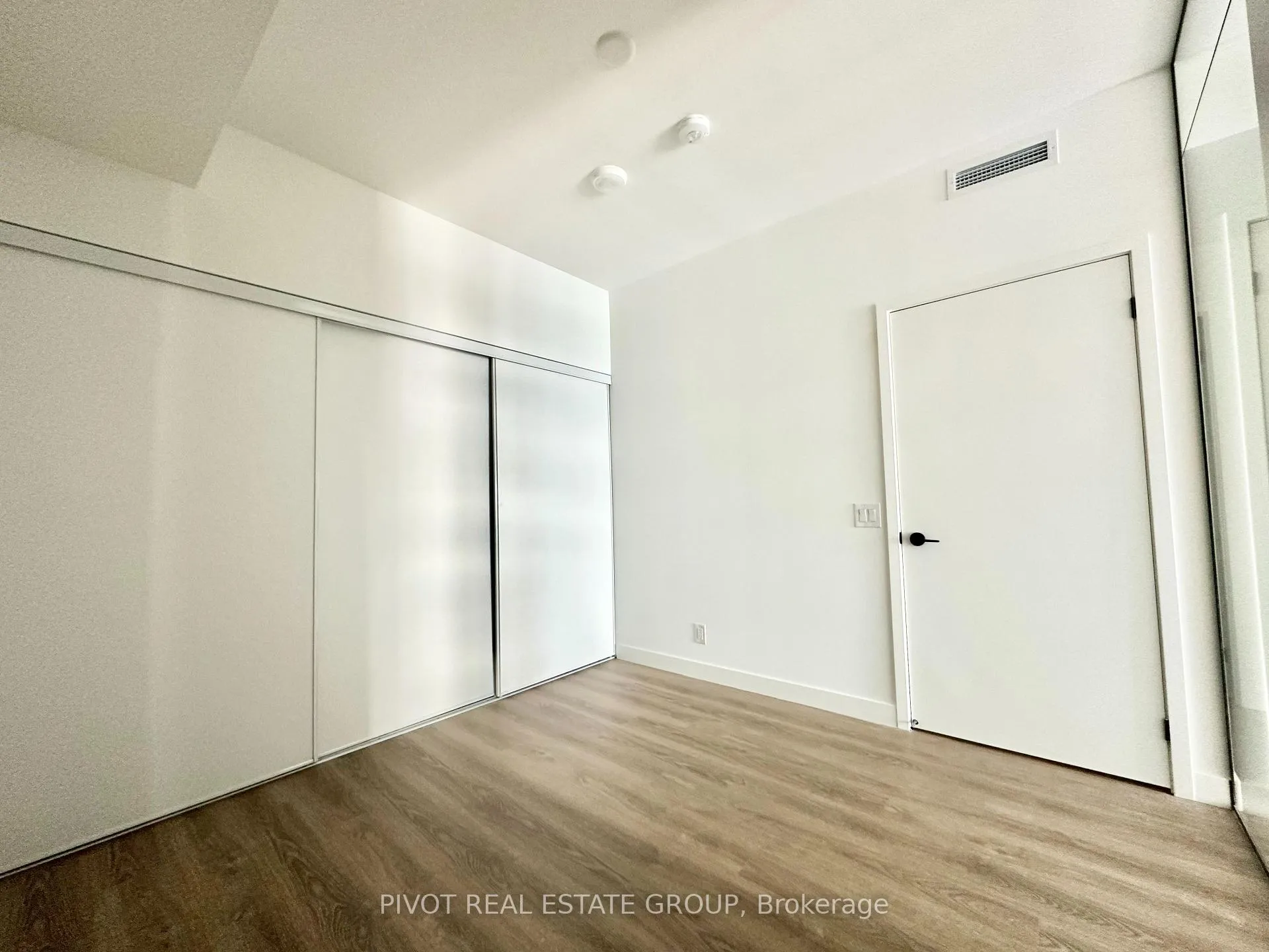 Photo 11 of Unit 1021, 1050 Eastern Avenue, Toronto, The Beaches — HOMEH