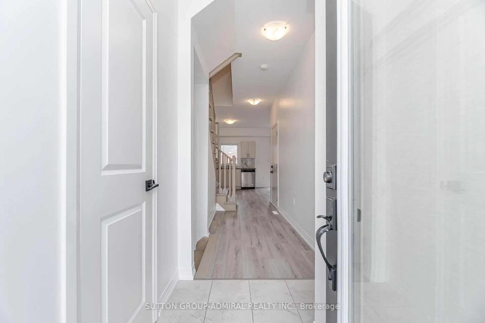 Photo 6 of 18 Haven Lane, Barrie, Painswick South — HOMEH