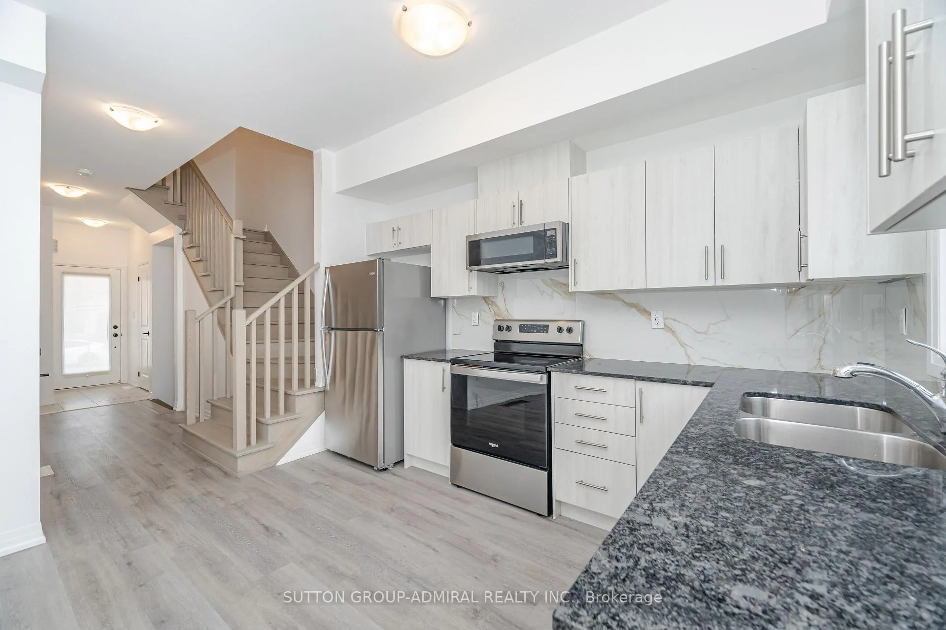 Photo 7 of 18 Haven Lane, Barrie, Painswick South — HOMEH
