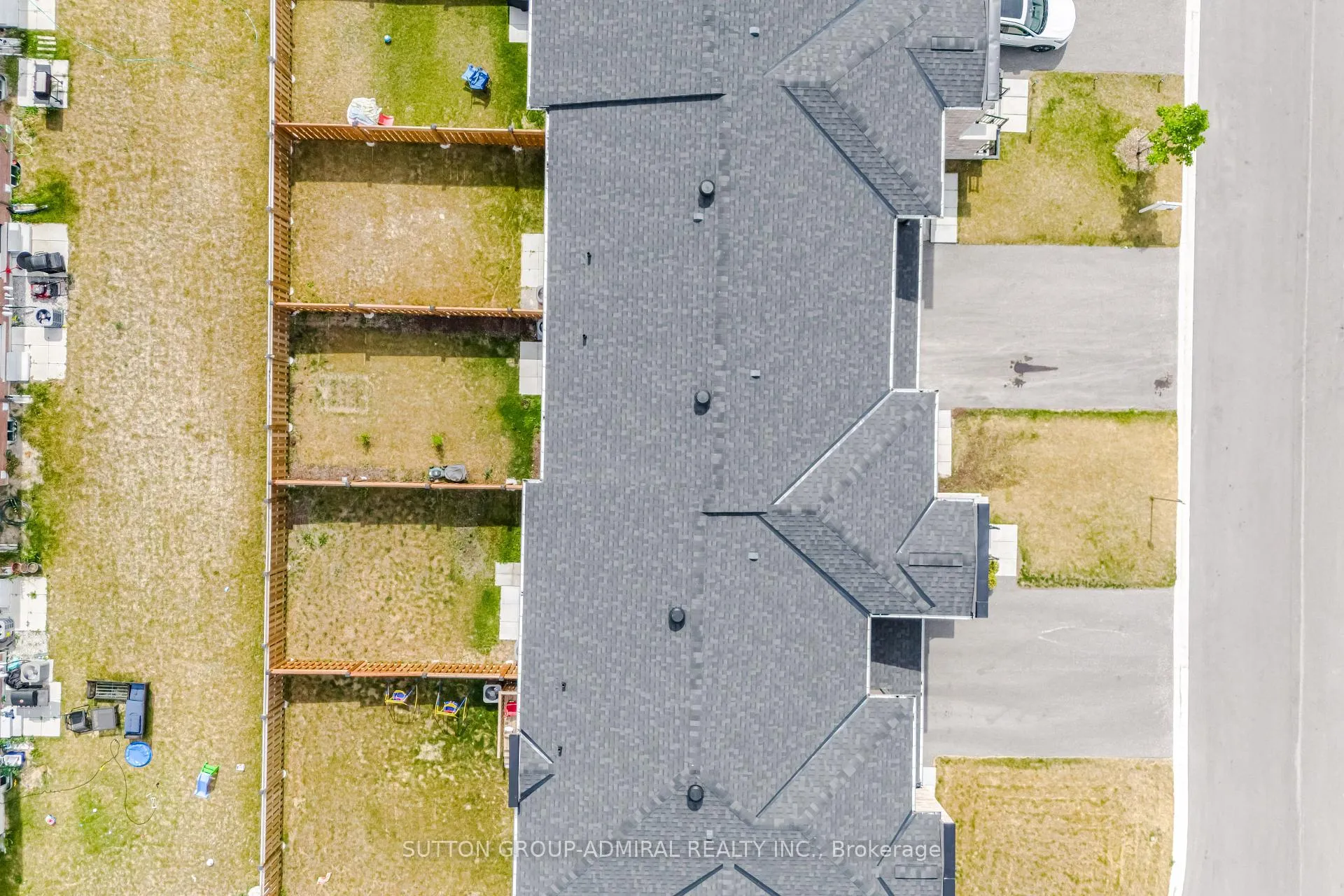 Photo 9 of 18 Haven Lane, Barrie, Painswick South — HOMEH