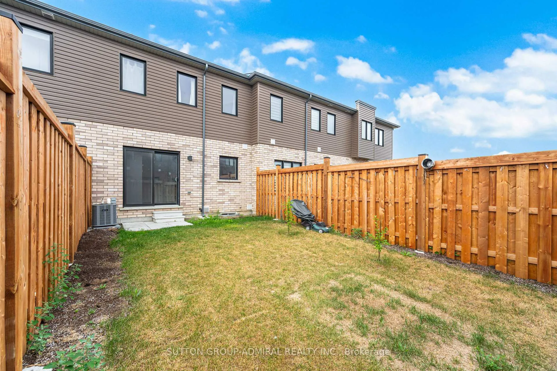 Photo 33 of 18 Haven Lane, Barrie, Painswick South — HOMEH