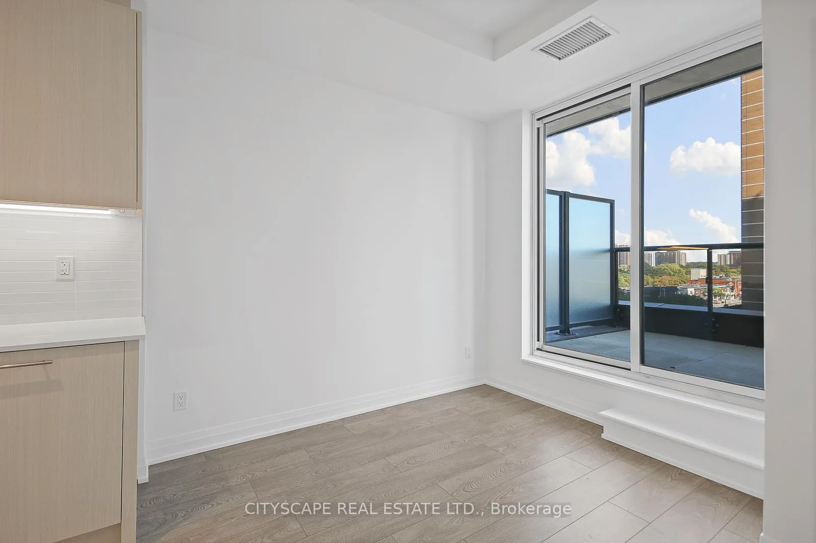 Photo 8 of Unit 506-T, 286 Main Street, Toronto, East End-Danforth — HOMEH