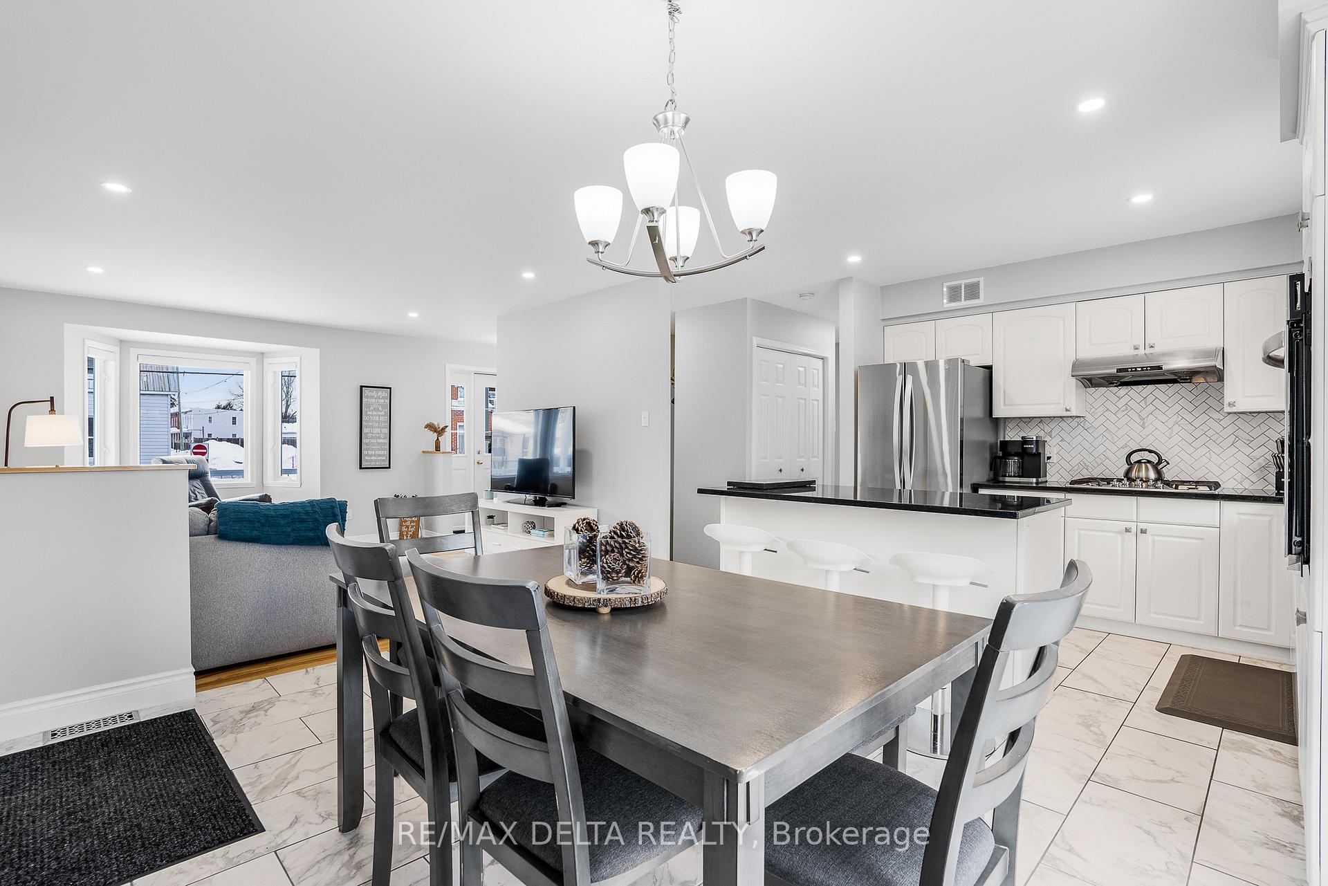 Photo 9 of 35 Union Street, Champlain, Vankleek Hill — HOMEH