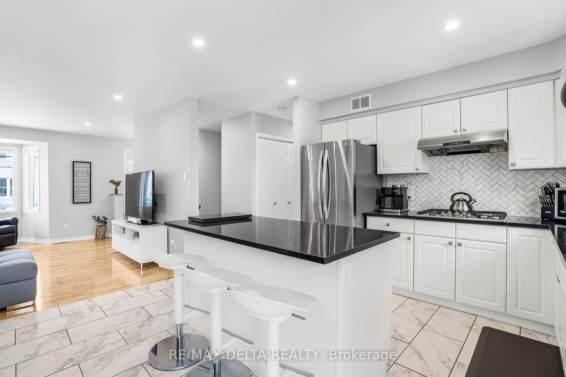 Photo 10 of 35 Union Street, Champlain, Vankleek Hill — HOMEH