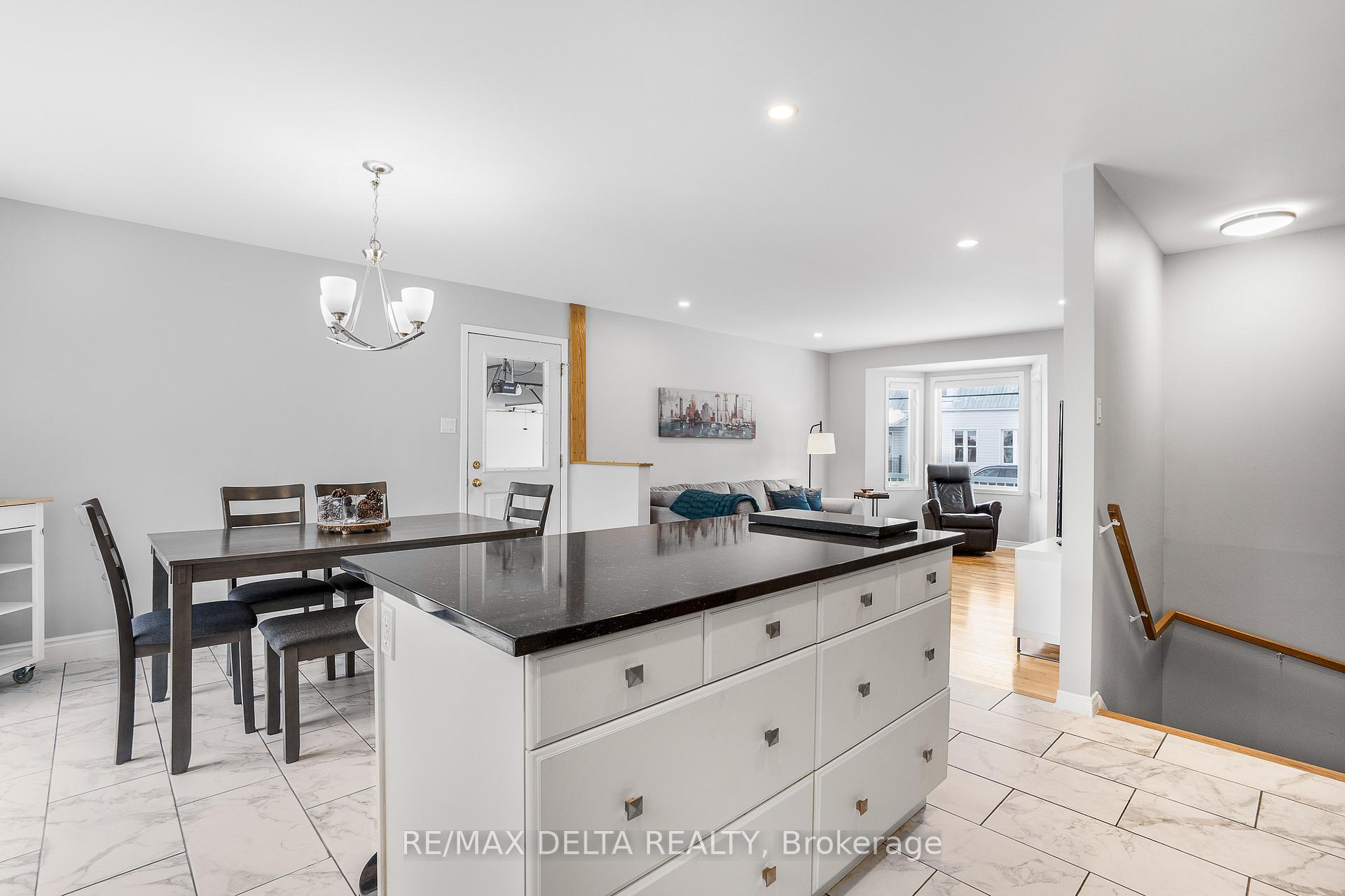 Photo 13 of 35 Union Street, Champlain, Vankleek Hill — HOMEH