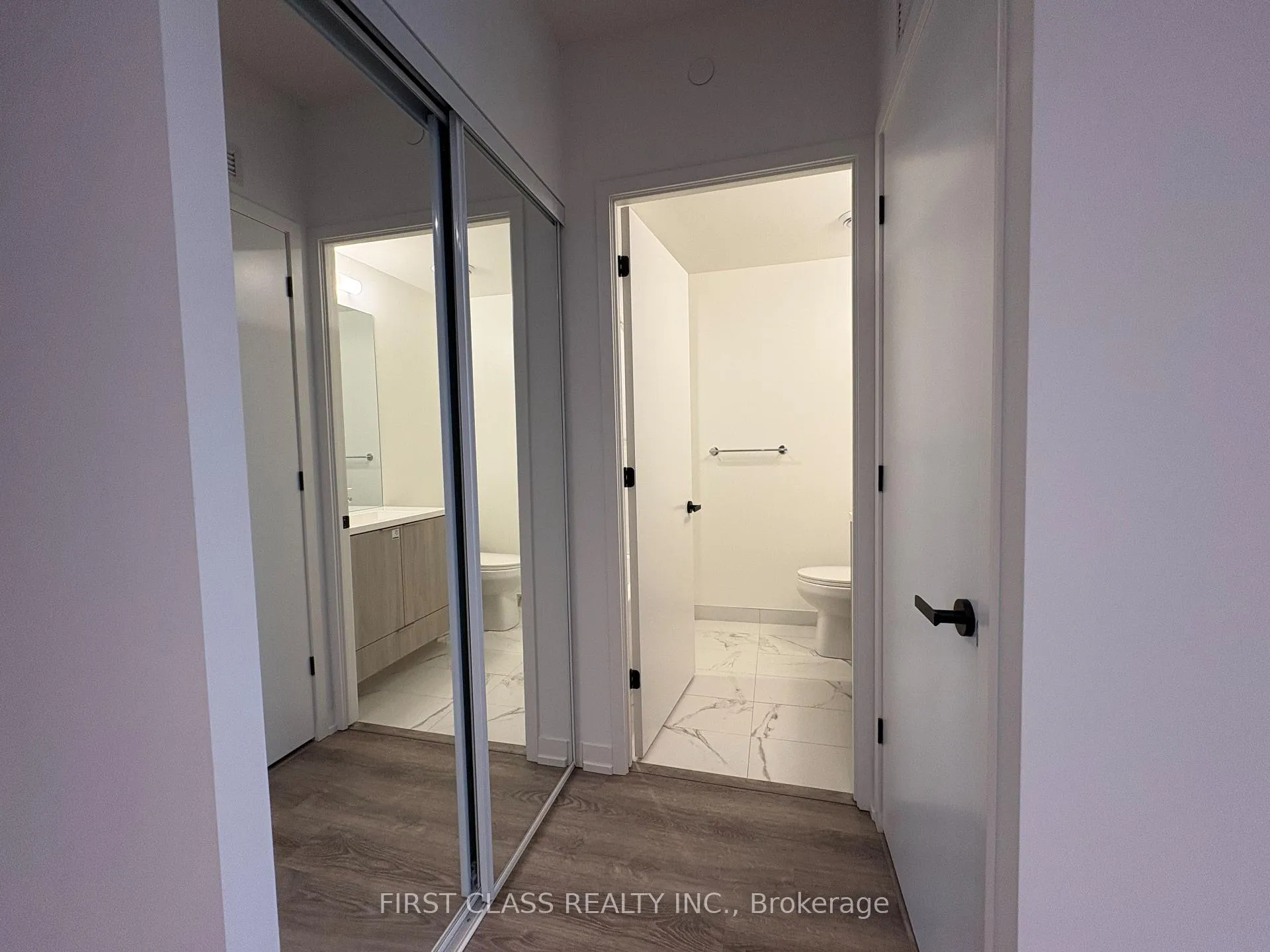Photo 3 of Unit 803, 8 Interchange Way, Vaughan, Vaughan Corporate Centre — HOMEH