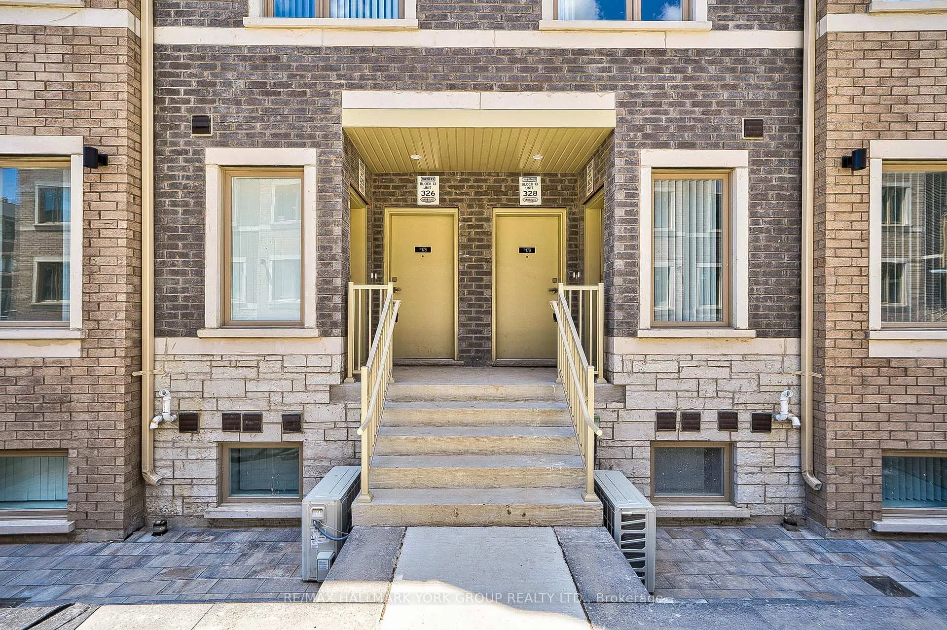 Photo 2 of Unit 180, 151 Honeycrisp Crescent, Vaughan, Vaughan Corporate Centre — HOMEH