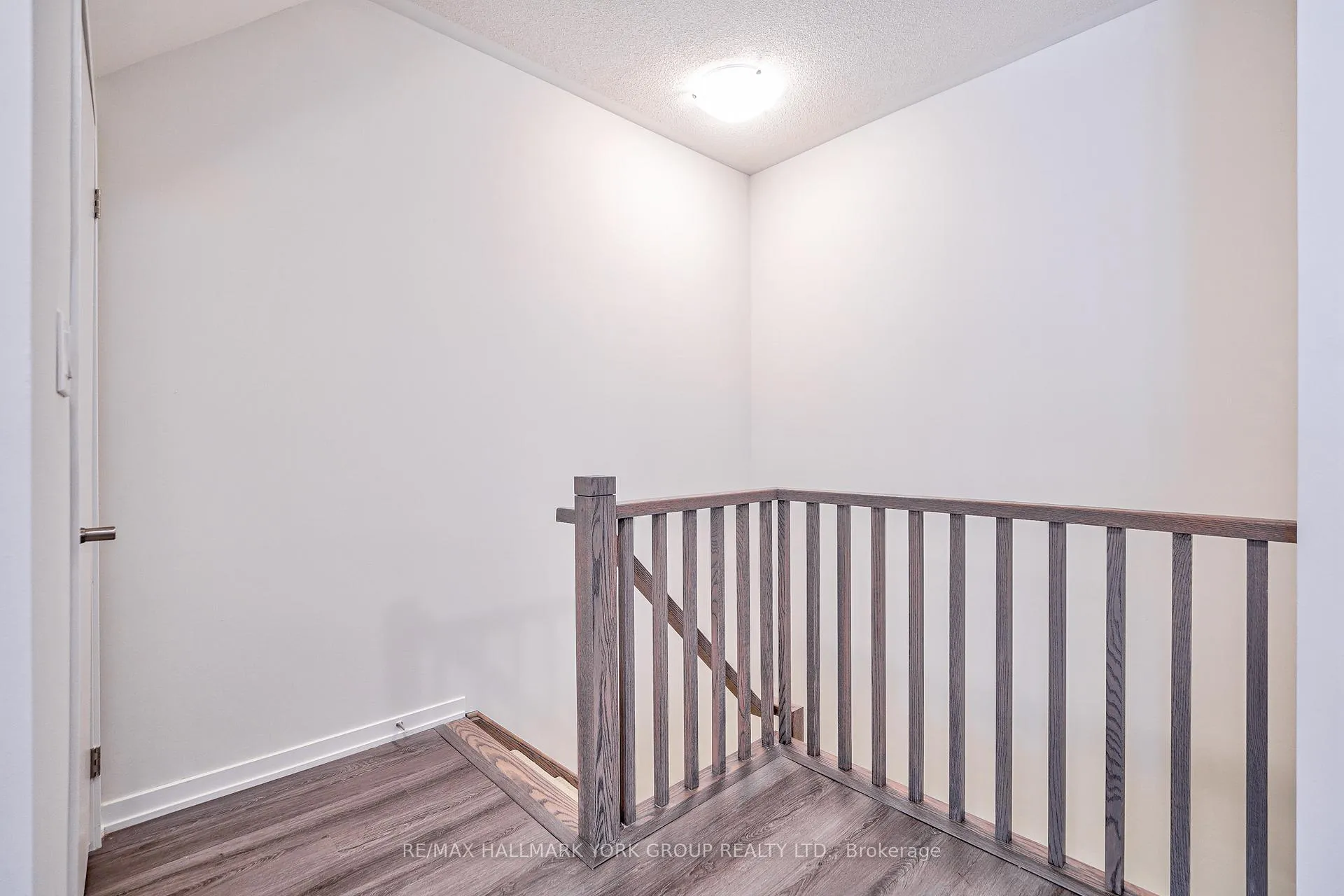 Photo 13 of Unit 180, 151 Honeycrisp Crescent, Vaughan, Vaughan Corporate Centre — HOMEH