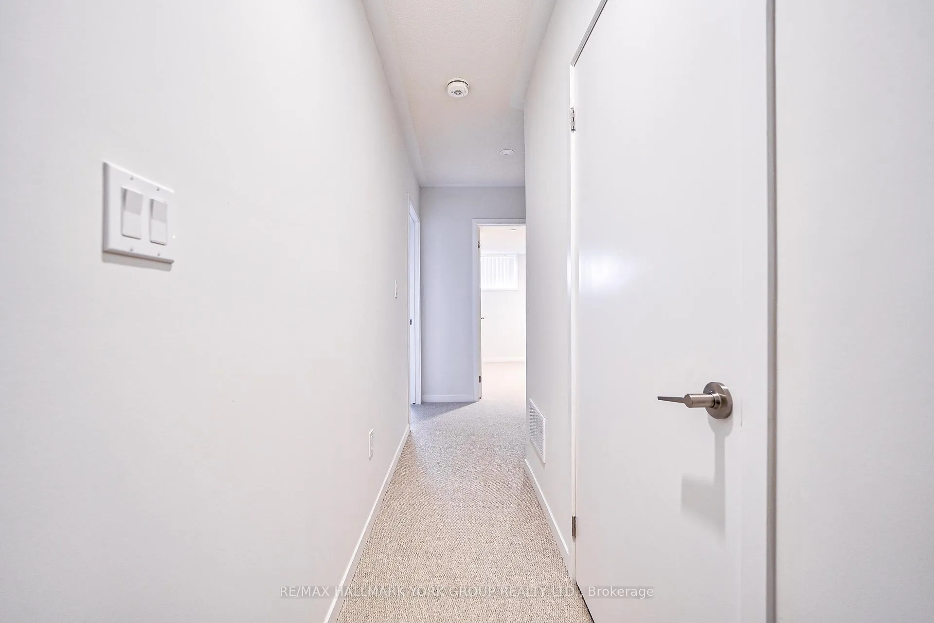 Photo 16 of Unit 180, 151 Honeycrisp Crescent, Vaughan, Vaughan Corporate Centre — HOMEH
