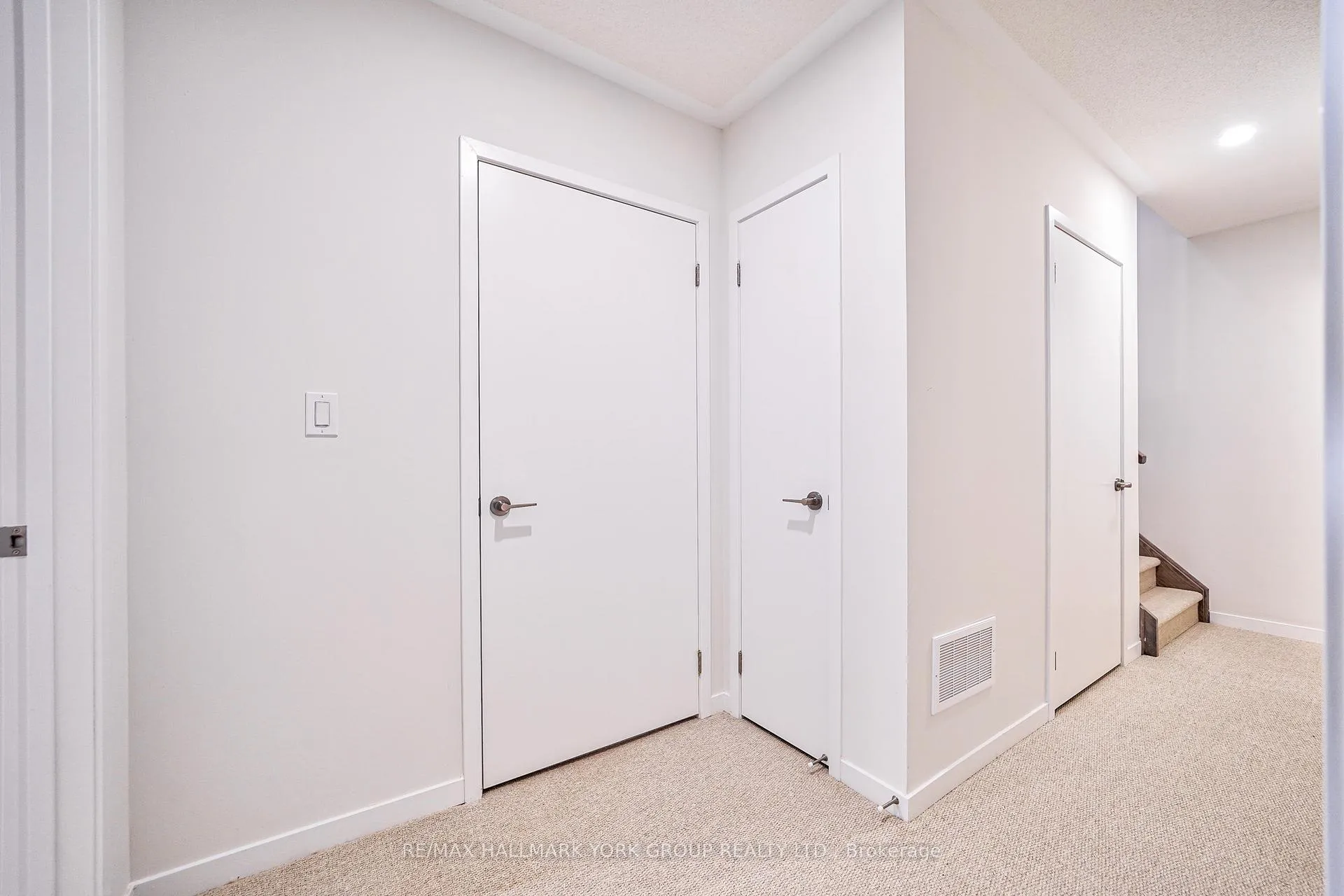 Photo 25 of Unit 180, 151 Honeycrisp Crescent, Vaughan, Vaughan Corporate Centre — HOMEH