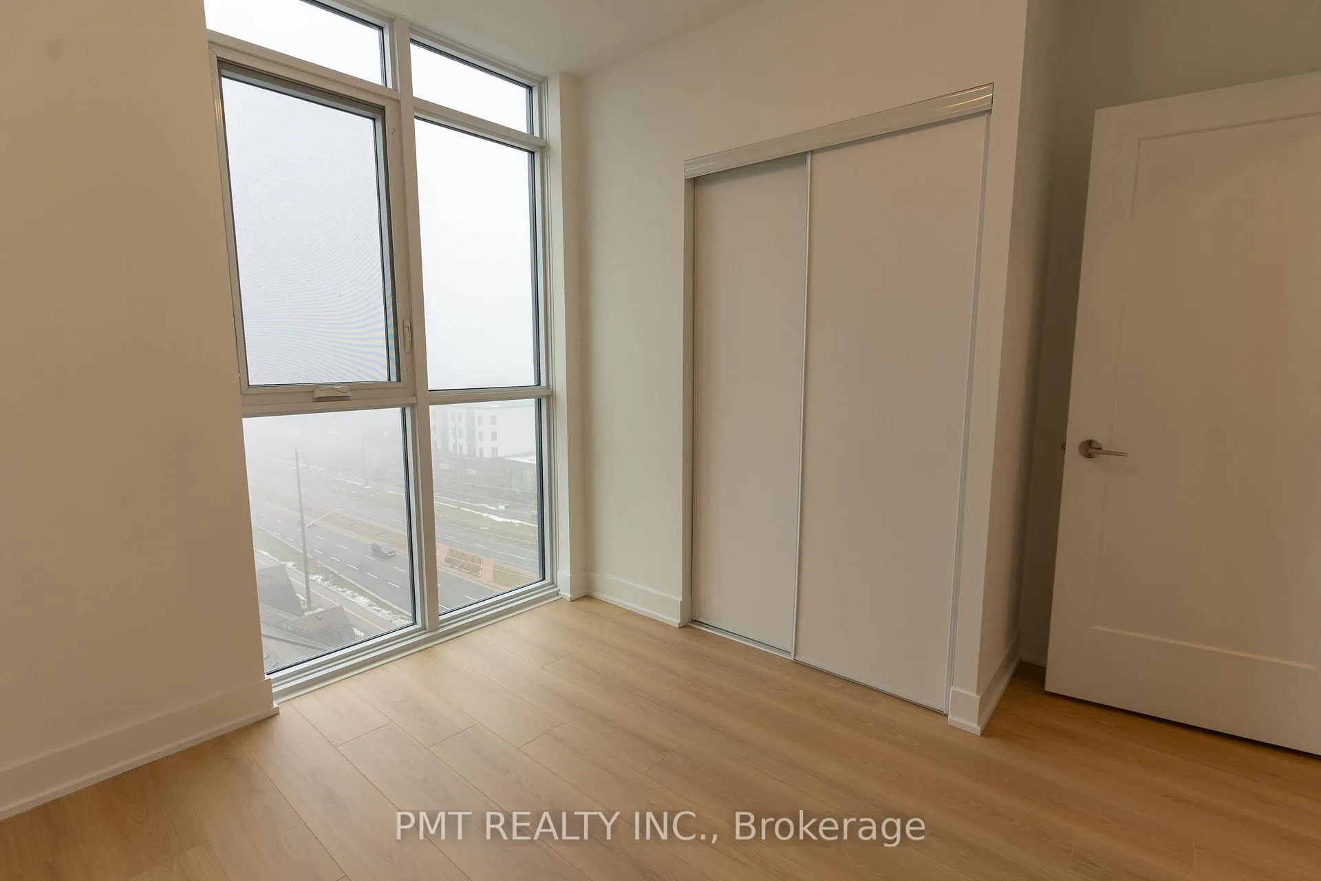 Photo 12 of Unit 906, 2425 Simcoe Street N, Oshawa, Windfields — HOMEH
