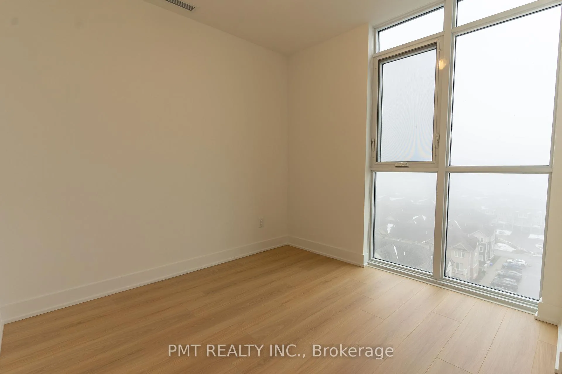 Photo 13 of Unit 906, 2425 Simcoe Street N, Oshawa, Windfields — HOMEH