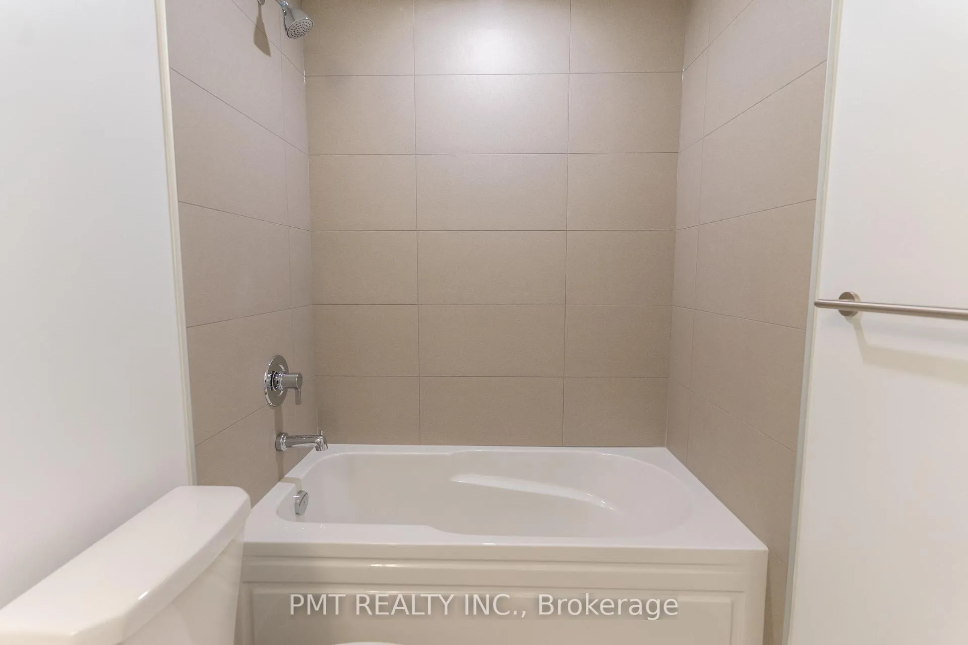 Photo 17 of Unit 906, 2425 Simcoe Street N, Oshawa, Windfields — HOMEH