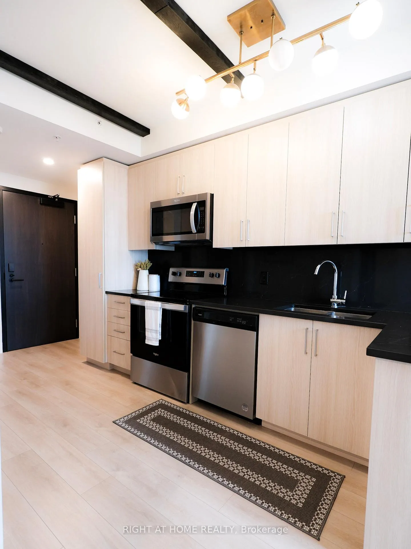 Photo 4 of Unit 2032, 145 Columbia Street W, Waterloo — HOMEH