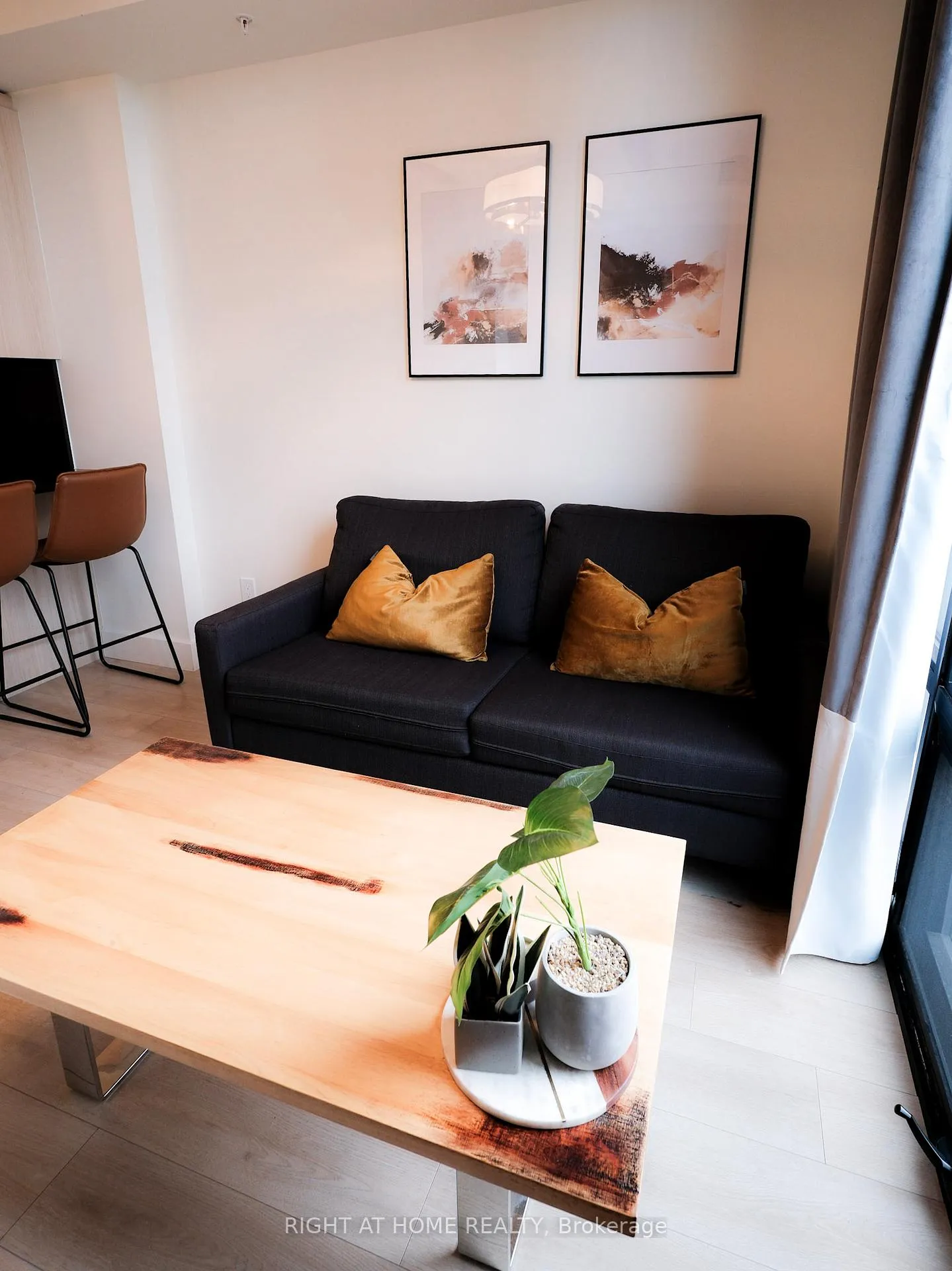 Photo 7 of Unit 2032, 145 Columbia Street W, Waterloo — HOMEH