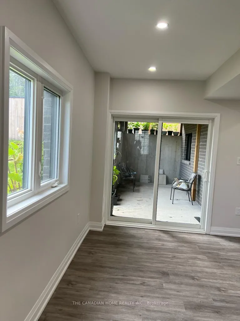 Photo 6 of Unit 1, 135 Franklin Trail, Barrie, Rural Barrie Southwest — HOMEH