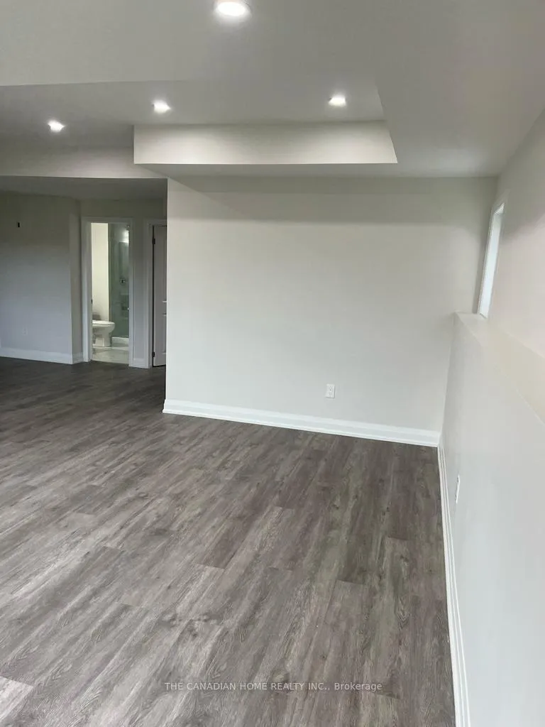 Photo 11 of Unit 1, 135 Franklin Trail, Barrie, Rural Barrie Southwest — HOMEH