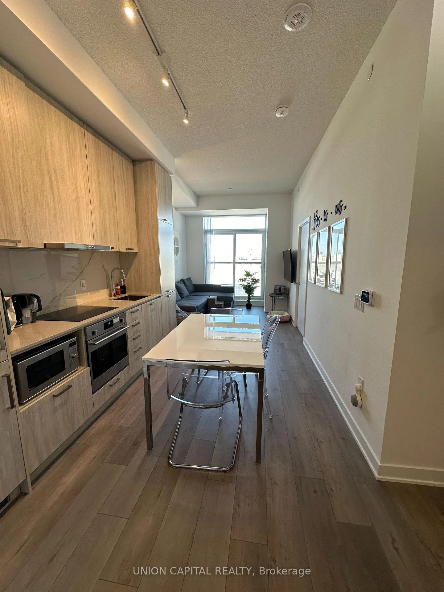Photo 10 of Unit 518E, 38 Honeycrisp Crescent, Vaughan, Vaughan Corporate Centre — HOMEH