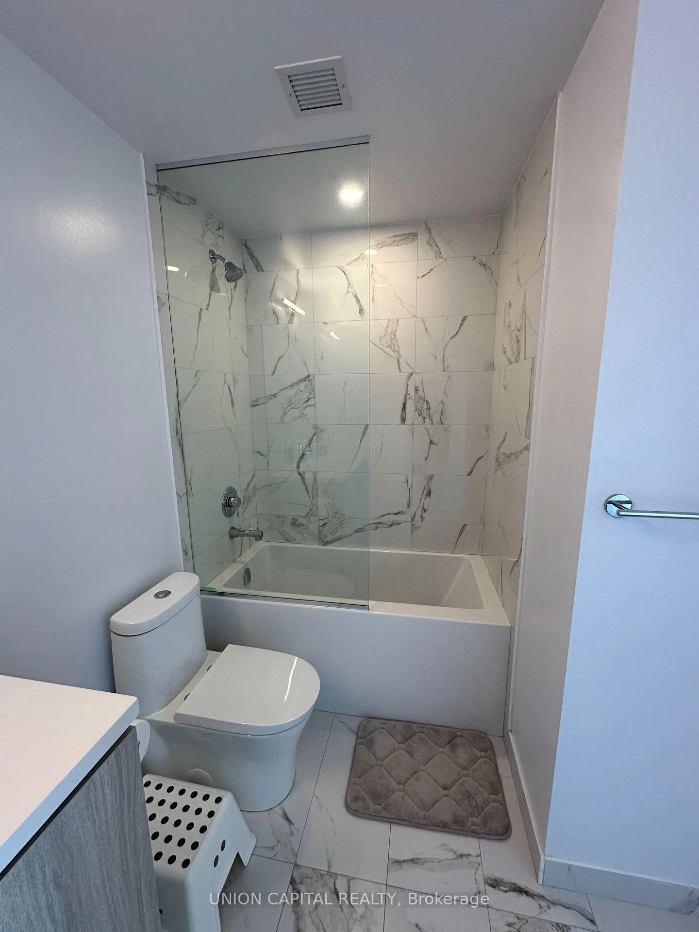 Photo 18 of Unit 518E, 38 Honeycrisp Crescent, Vaughan, Vaughan Corporate Centre — HOMEH