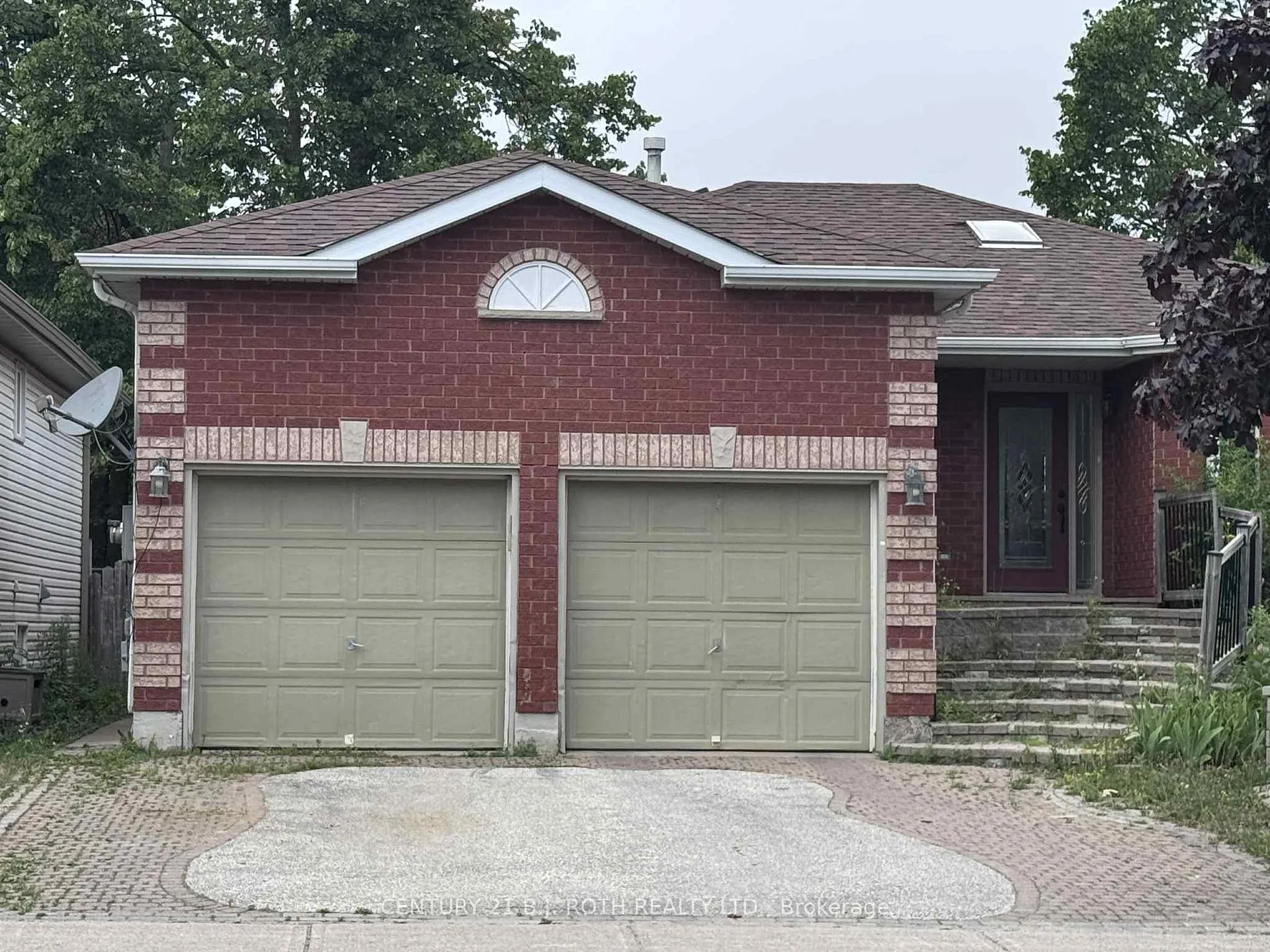 Photo 23 of 22 Mapleton Avenue, Barrie, Holly — HOMEH
