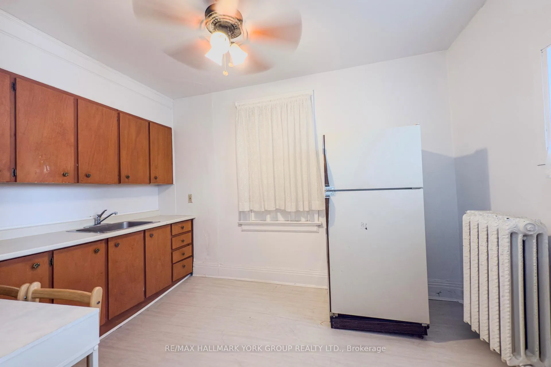 Photo 6 of Unit Upper Level, 75 Toronto Street, Barrie, City Centre — HOMEH