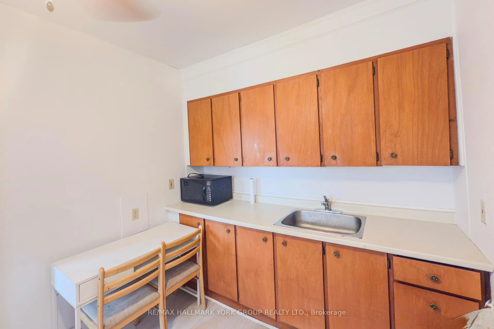Photo 7 of Unit Upper Level, 75 Toronto Street, Barrie, City Centre — HOMEH