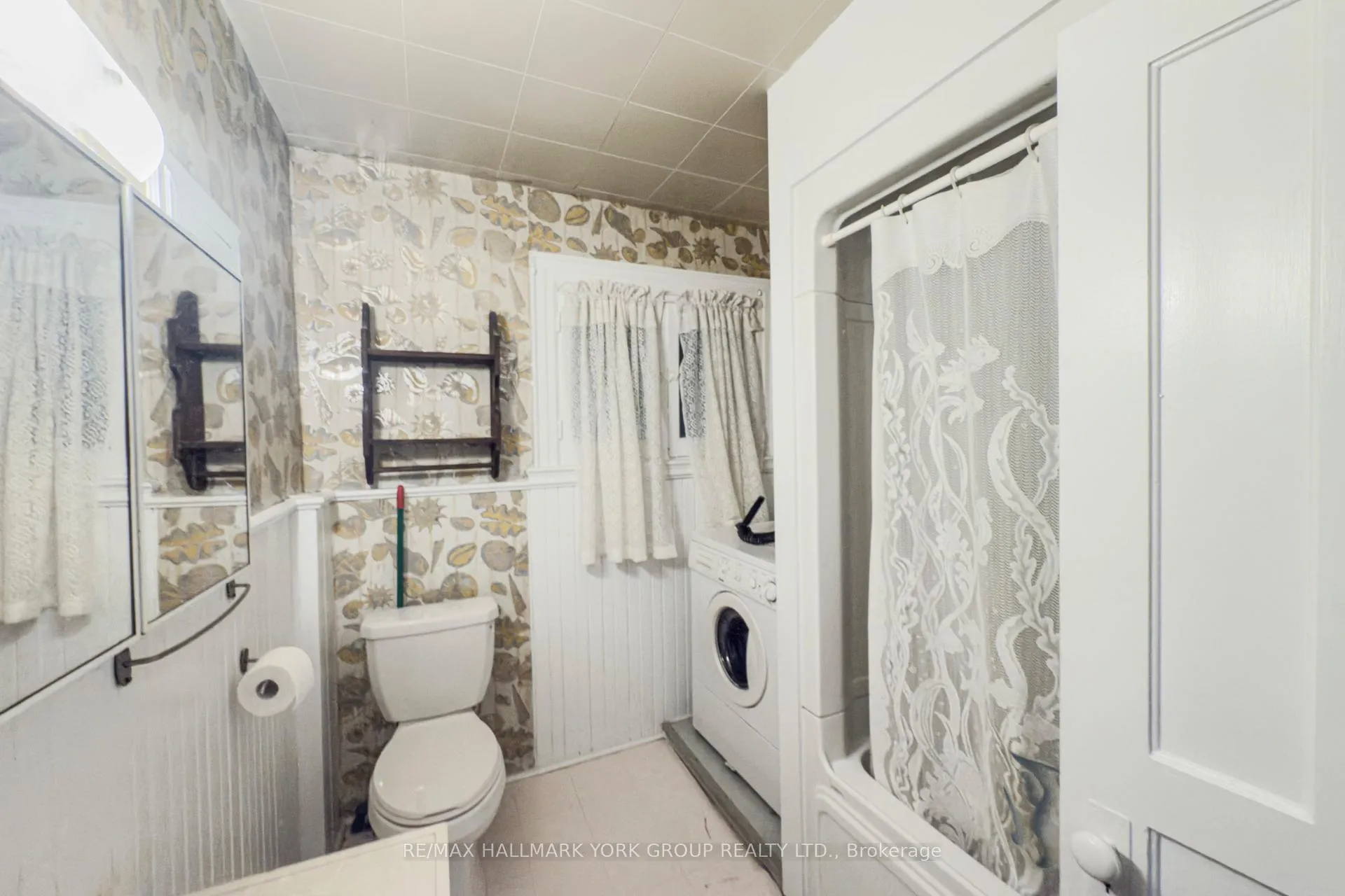 Photo 11 of Unit Upper Level, 75 Toronto Street, Barrie, City Centre — HOMEH