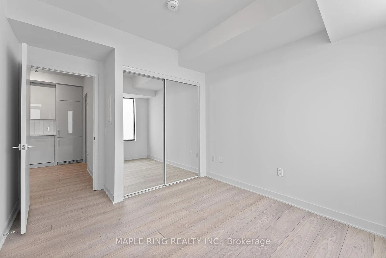 Photo 6 of Unit 4801, 2920 Highway 7 Road, Vaughan, Concord — HOMEH