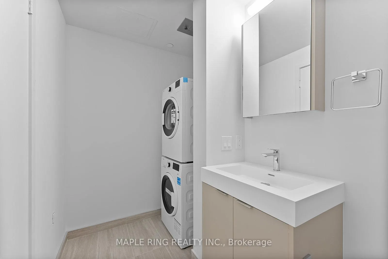Photo 9 of Unit 4801, 2920 Highway 7 Road, Vaughan, Concord — HOMEH
