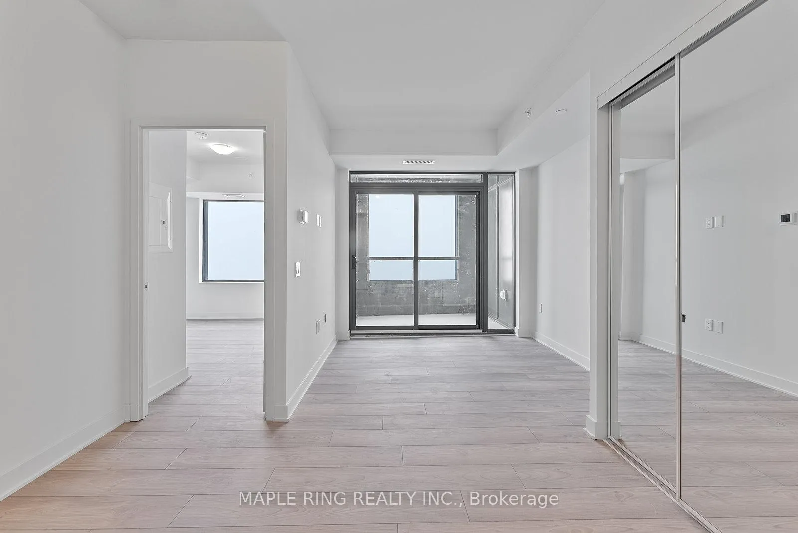 Photo 13 of Unit 4801, 2920 Highway 7 Road, Vaughan, Concord — HOMEH