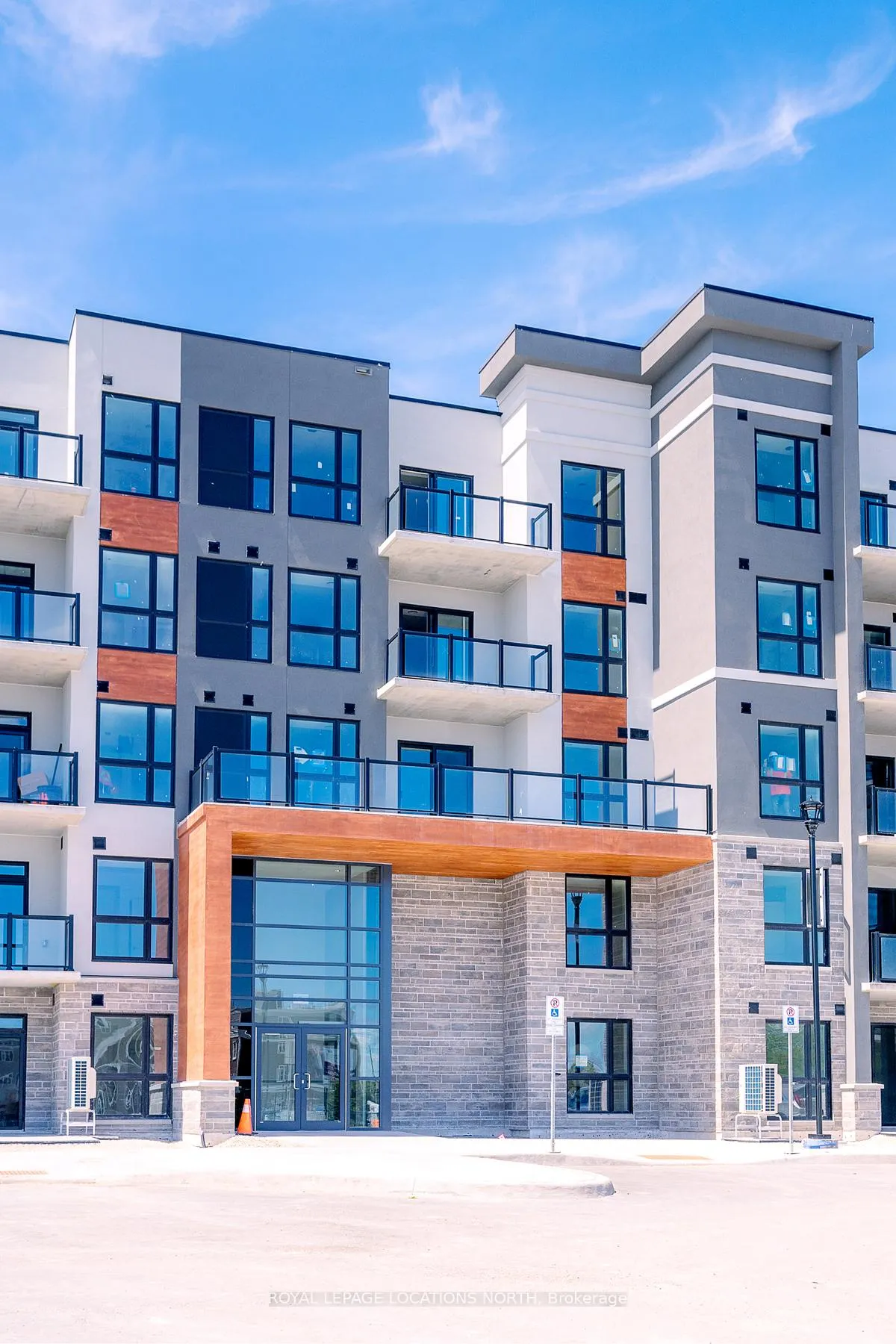 Front of Unit 124, 4 Kimberly Lane