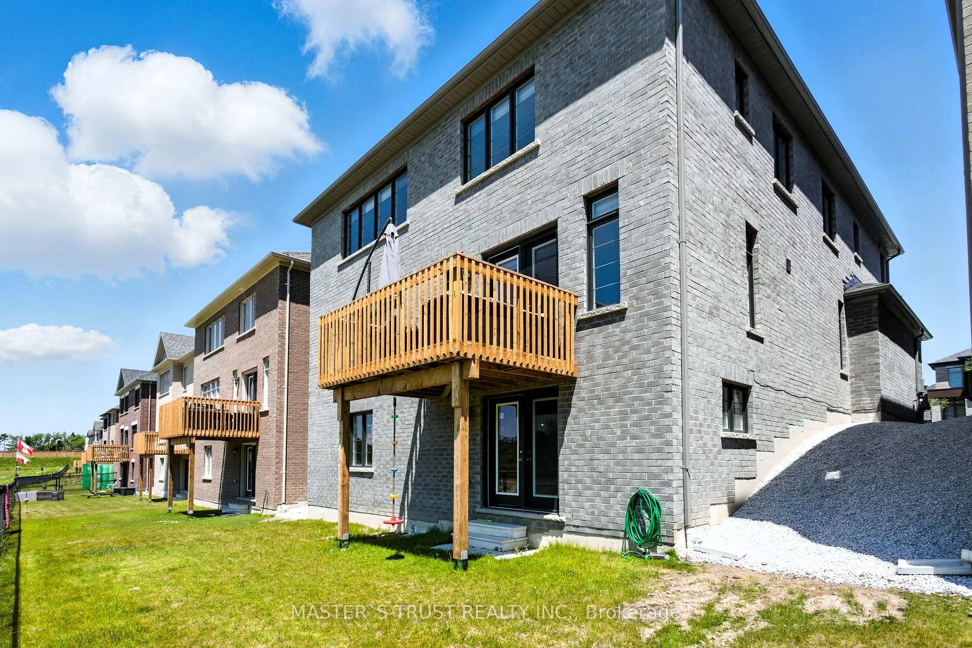 Photo 2 of 82 Calypso Avenue, Springwater, Midhurst — HOMEH