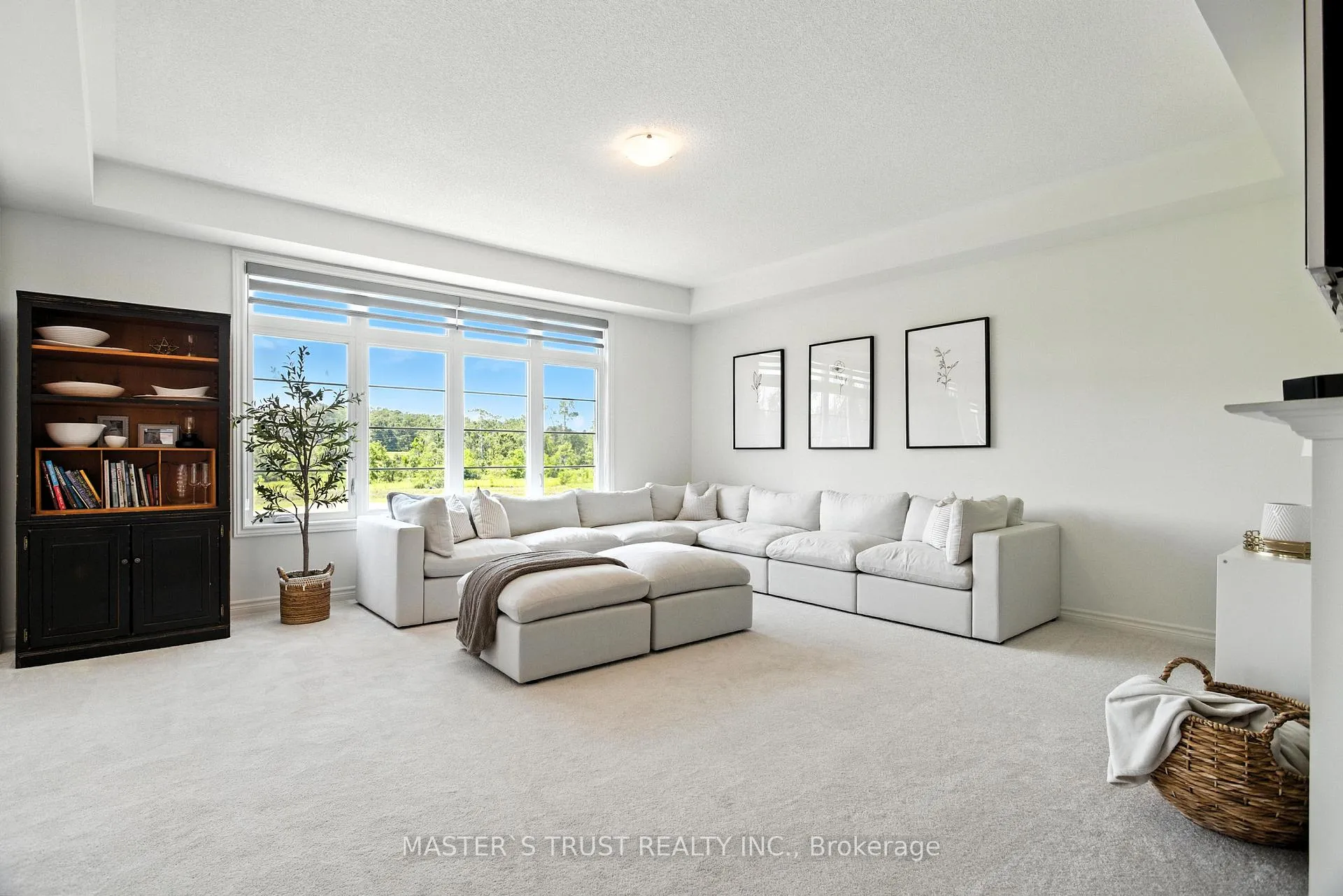 Photo 11 of 82 Calypso Avenue, Springwater, Midhurst — HOMEH