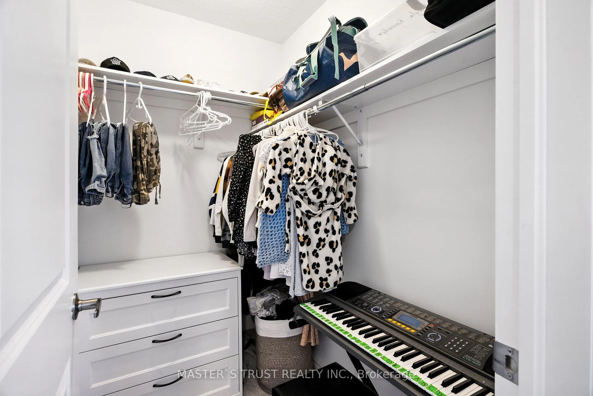 Photo 33 of 82 Calypso Avenue, Springwater, Midhurst — HOMEH