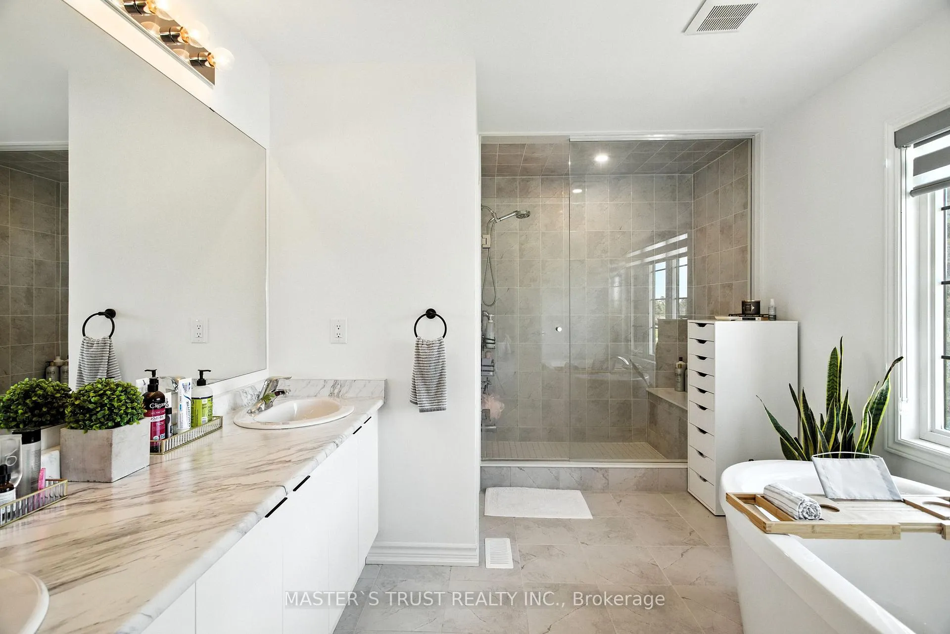 Photo 39 of 82 Calypso Avenue, Springwater, Midhurst — HOMEH