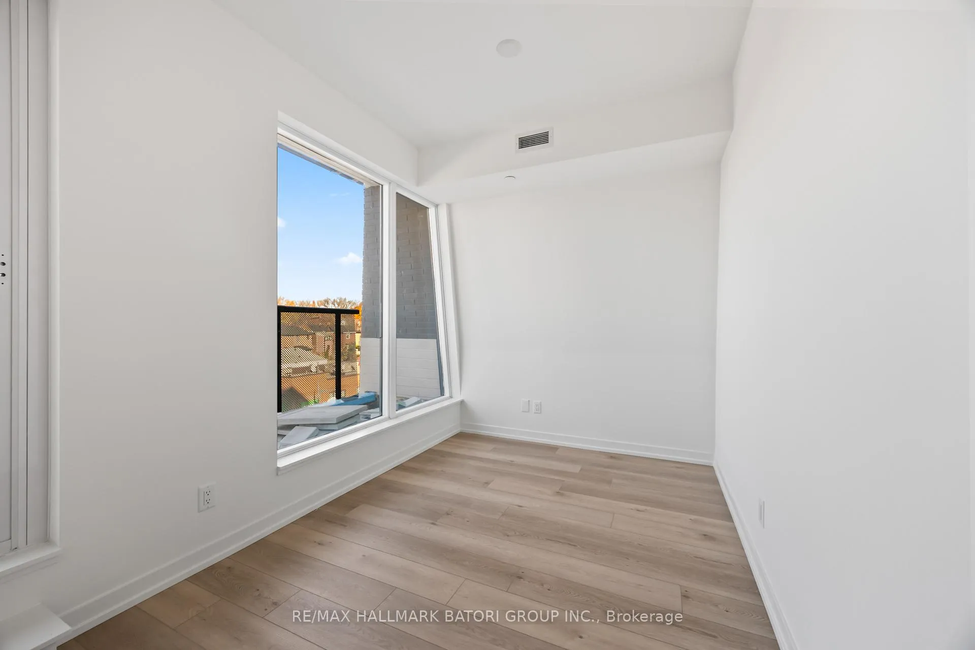 Photo 20 of Unit 504, 863 St. Clair Avenue W, Toronto, Wychwood — HOMEH
