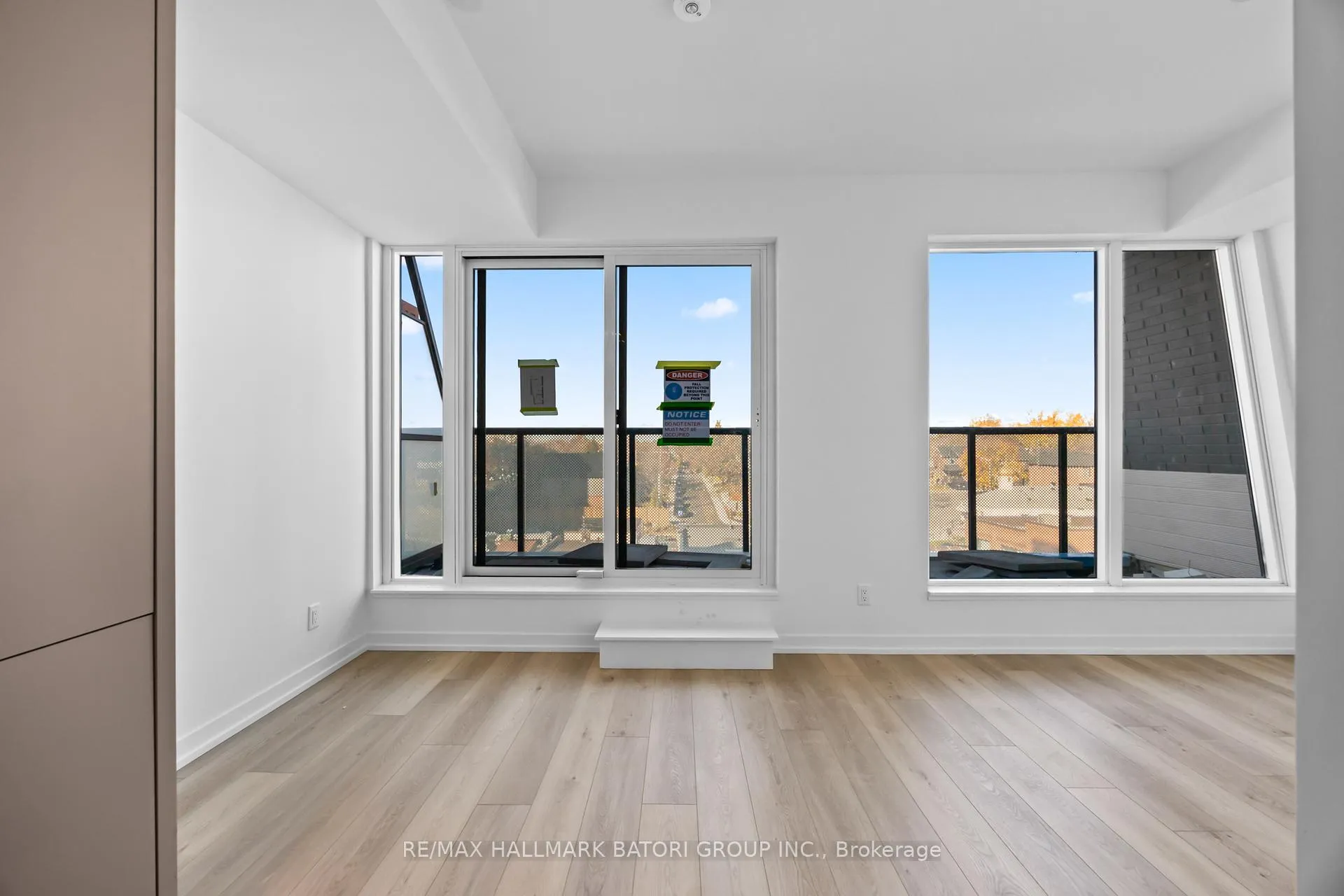 Photo 21 of Unit 504, 863 St. Clair Avenue W, Toronto, Wychwood — HOMEH