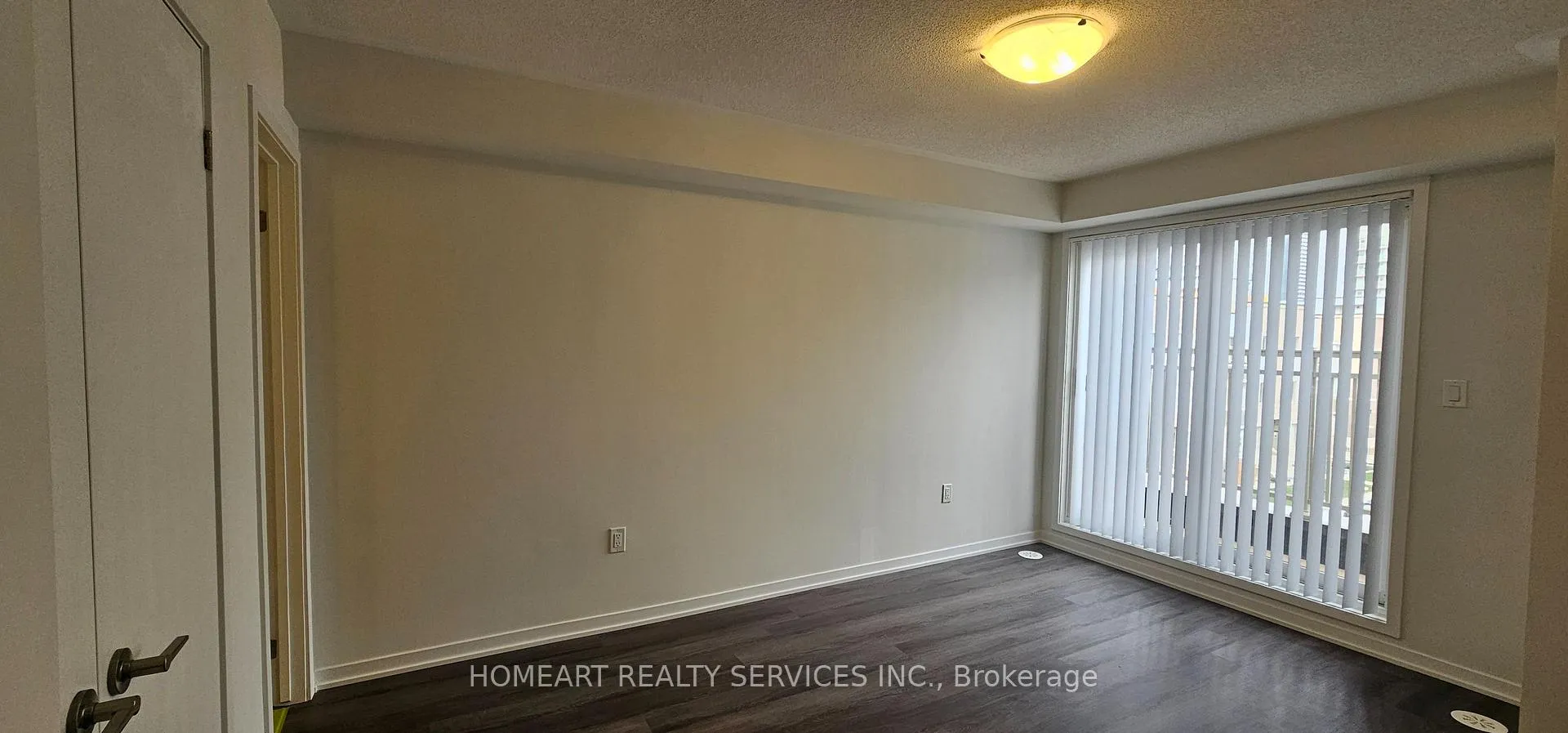 Photo 9 of Unit 349, 100 Honeycrisp Crescent, Vaughan, Vaughan Corporate Centre — HOMEH