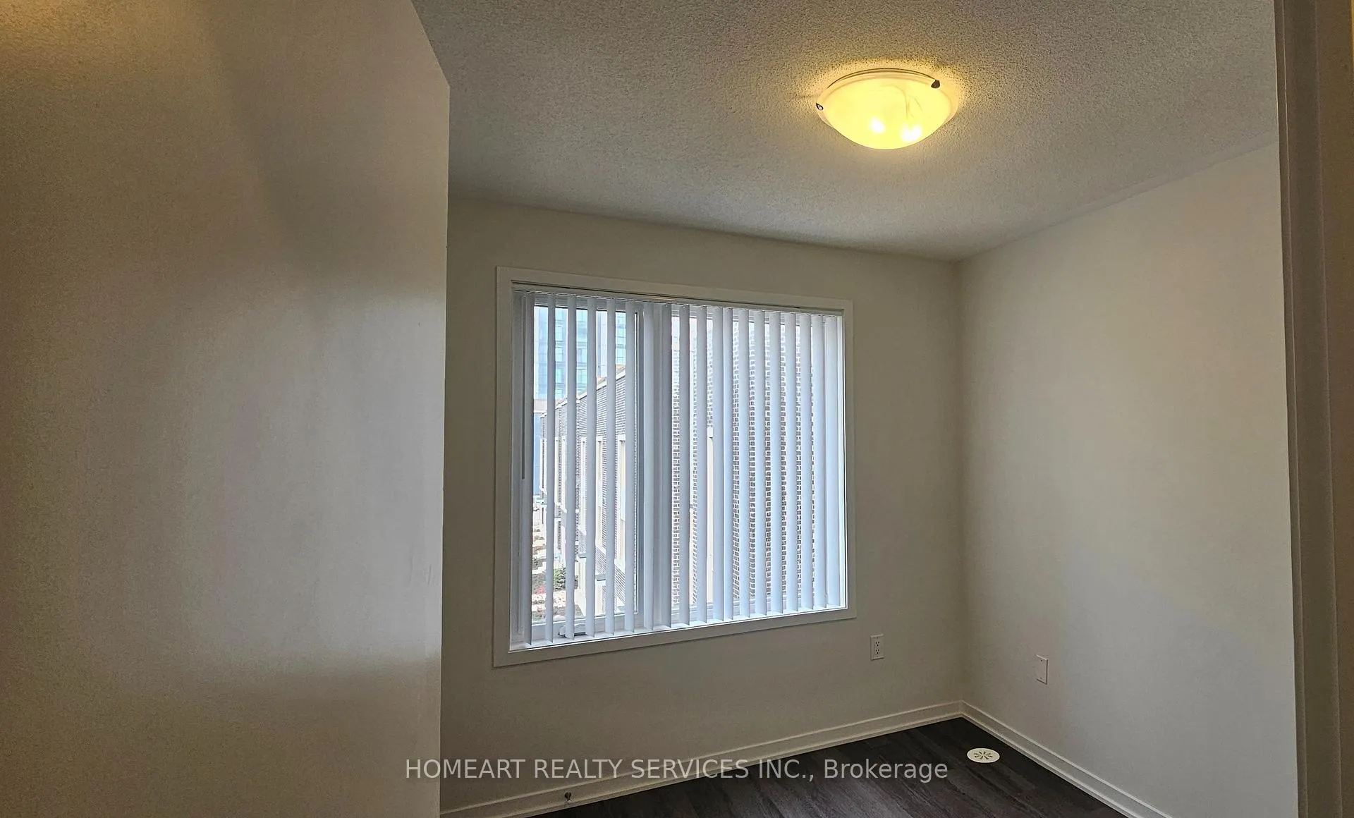 Photo 11 of Unit 349, 100 Honeycrisp Crescent, Vaughan, Vaughan Corporate Centre — HOMEH