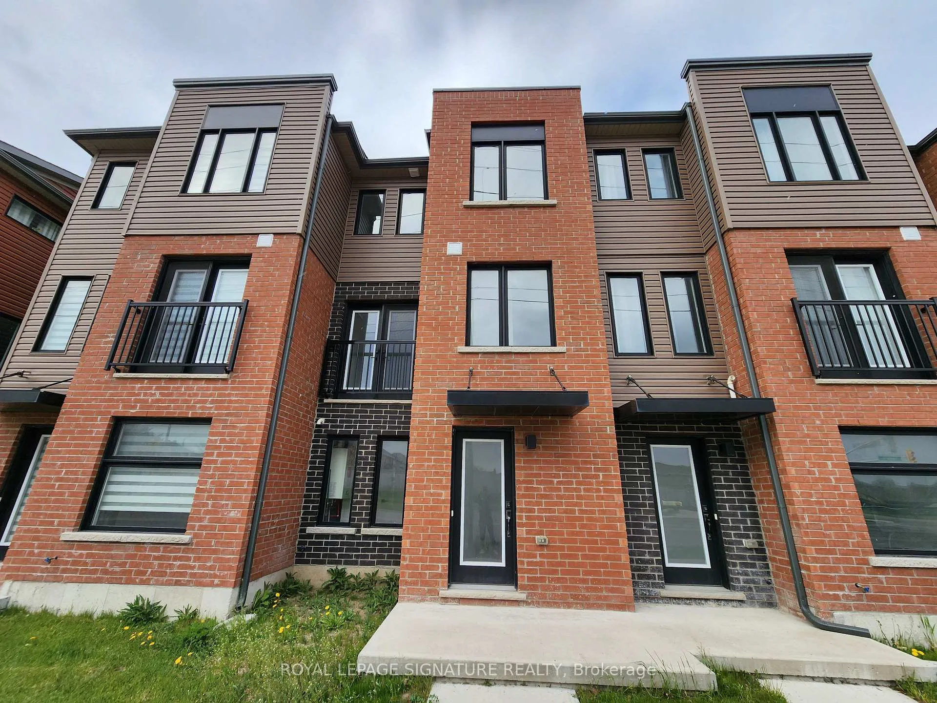 Photo 1 of 13 Fairlane Avenue, Barrie, Painswick North — HOMEH