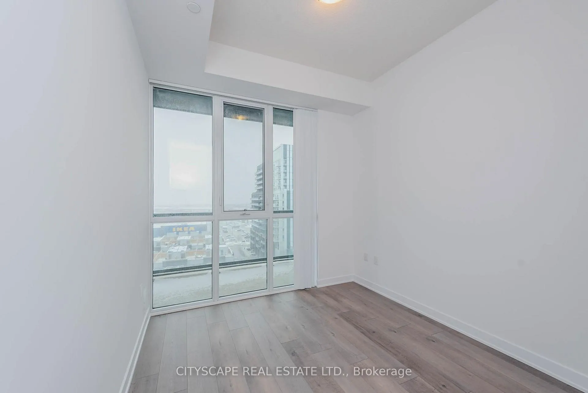 Photo 10 of Unit 1005, 60 Honeycrisp Crescent, Vaughan, Vaughan Corporate Centre — HOMEH