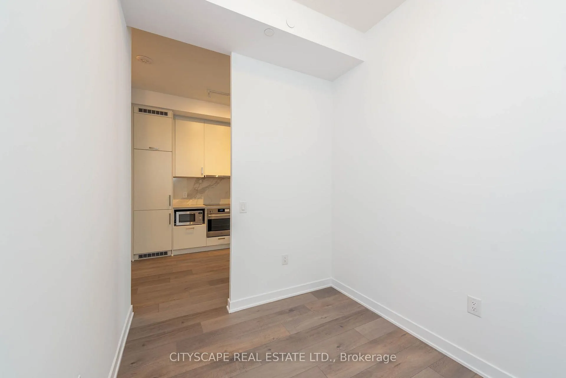 Photo 15 of Unit 1005, 60 Honeycrisp Crescent, Vaughan, Vaughan Corporate Centre — HOMEH