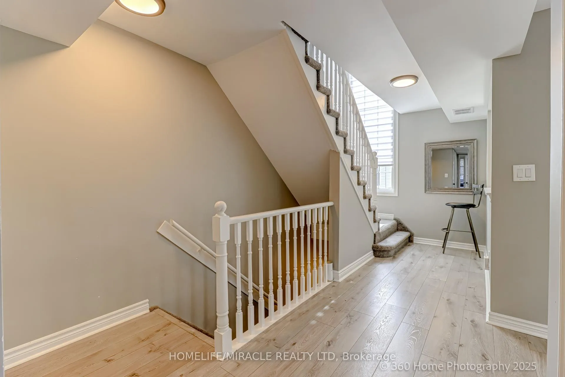 Photo 4 of Unit J11, 1657 Nash Road, Clarington, Courtice — HOMEH