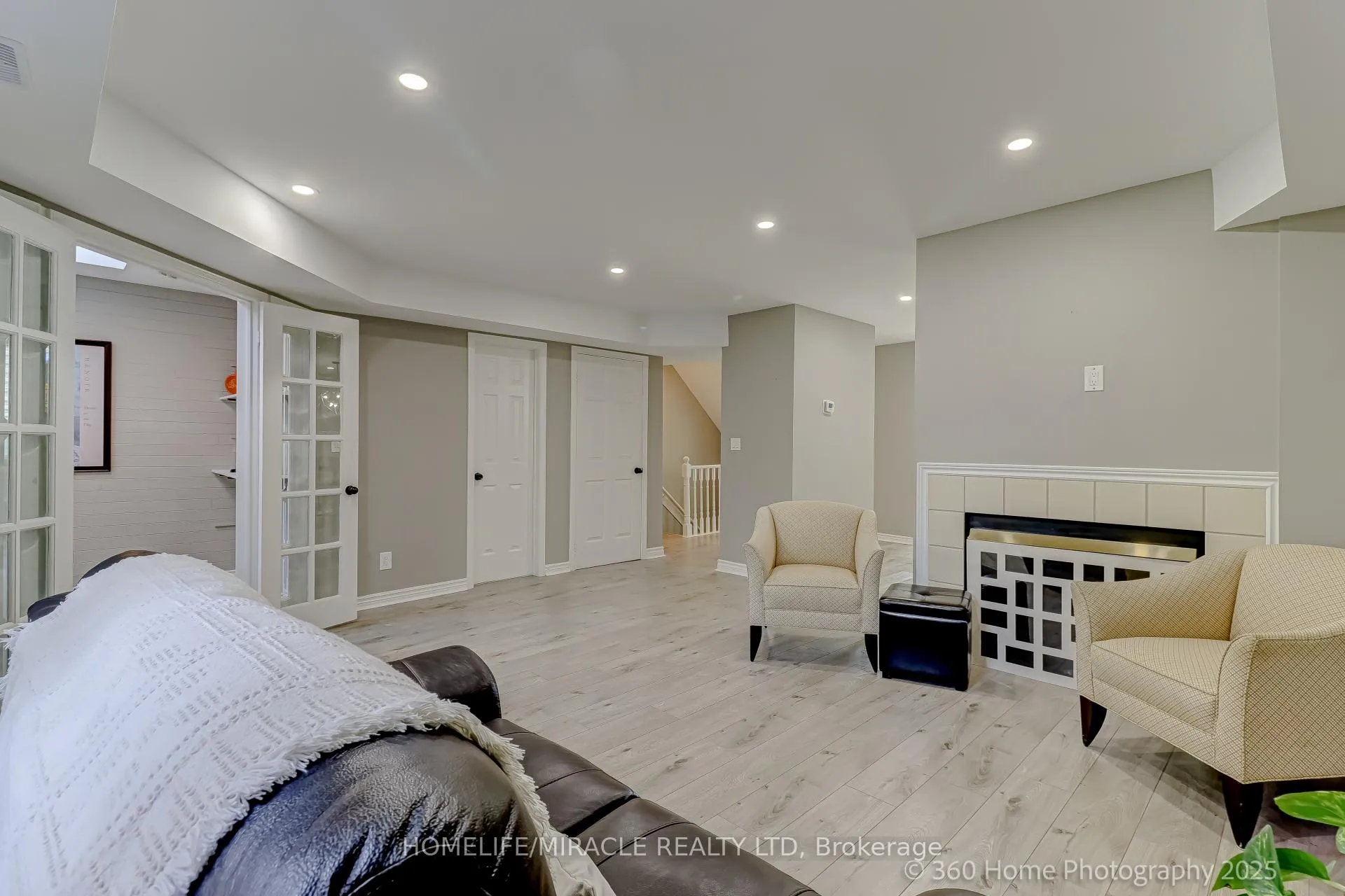 Photo 8 of Unit J11, 1657 Nash Road, Clarington, Courtice — HOMEH