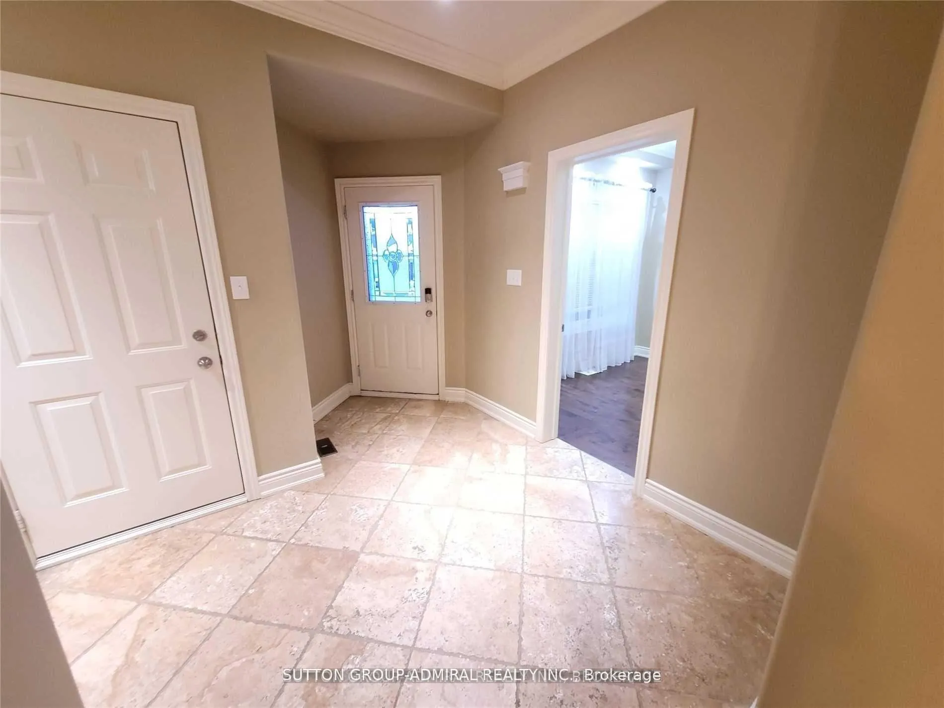 Photo 2 of 62 Dunnett Drive, Barrie, Ardagh — HOMEH