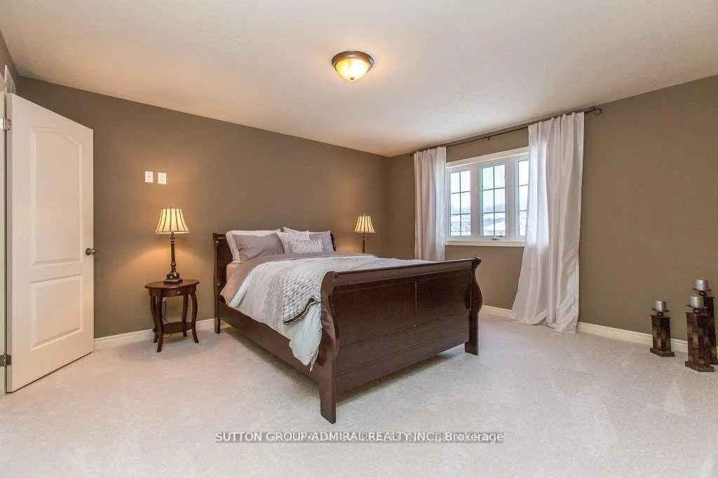 Photo 16 of 62 Dunnett Drive, Barrie, Ardagh — HOMEH