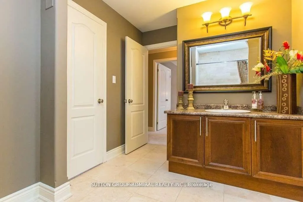 Photo 19 of 62 Dunnett Drive, Barrie, Ardagh — HOMEH