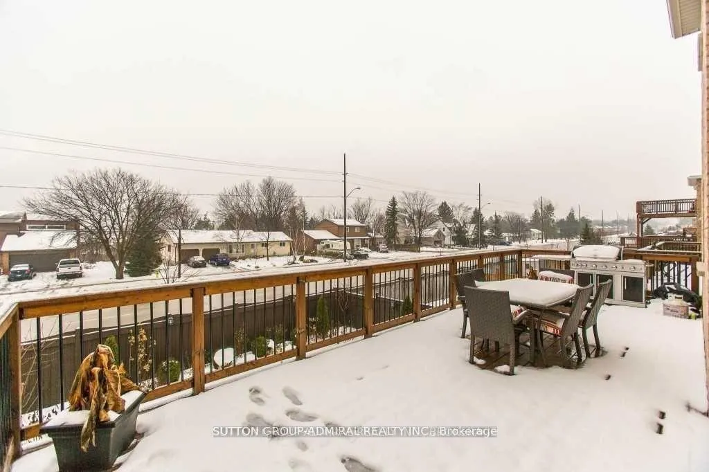 Photo 33 of 62 Dunnett Drive, Barrie, Ardagh — HOMEH
