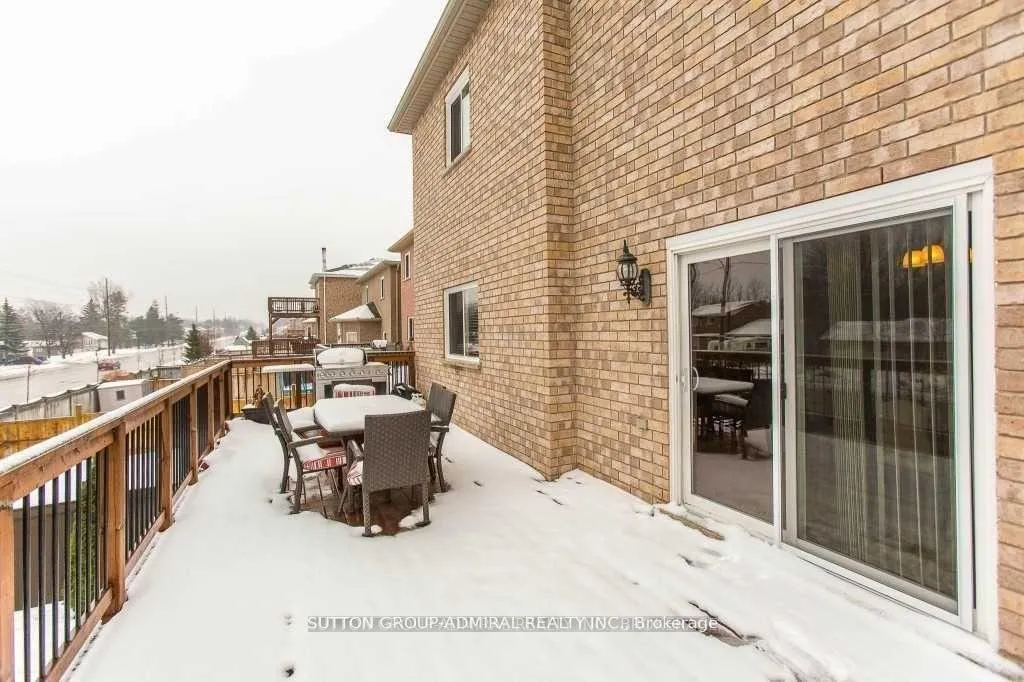 Photo 34 of 62 Dunnett Drive, Barrie, Ardagh — HOMEH