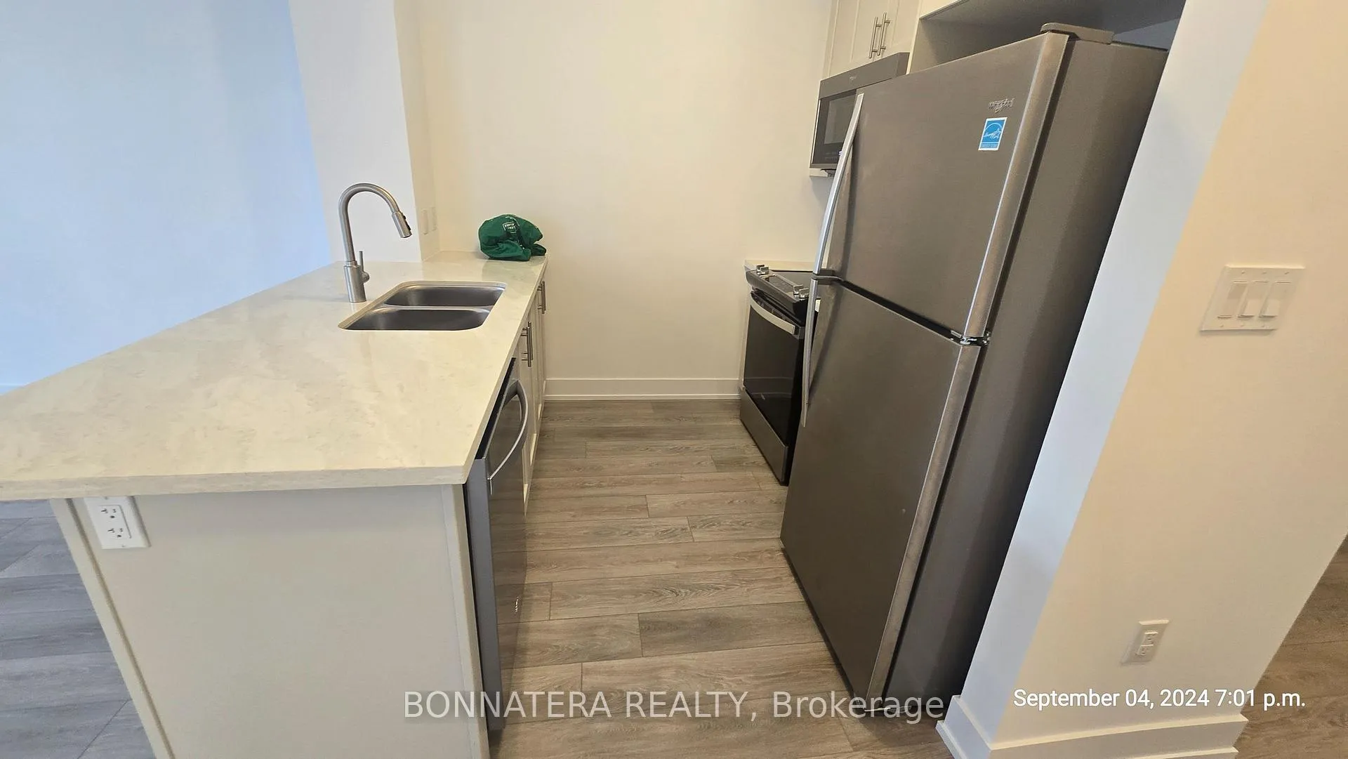 Photo 4 of Unit 1113, 470 Dundas Street E, Hamilton, Waterdown — HOMEH